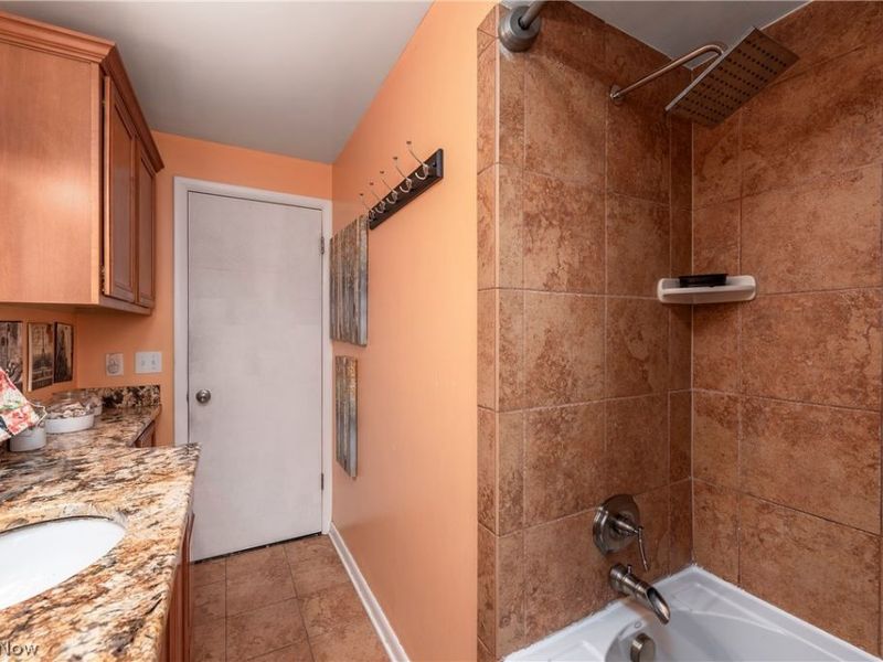 25787 W Ranchview Avenue, North Olmsted, OH 44070 Photo 23