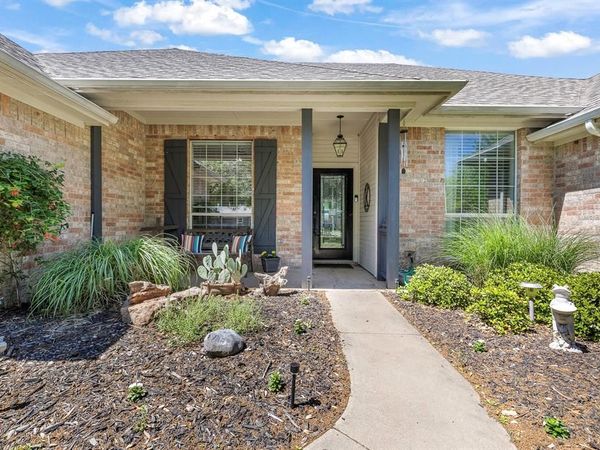 218 Granada Calle Street, Granbury, TX 76049