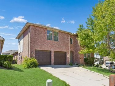 13887 Valley Ranch Road, Fort Worth, TX 76262