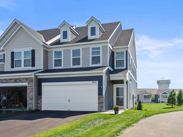 9621 4th Street Lane N, Lake Elmo, MN 55042