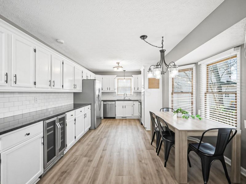 637 Ridenour Road, Columbus, OH 43230 Photo 12