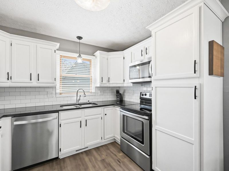 637 Ridenour Road, Columbus, OH 43230 Photo 15