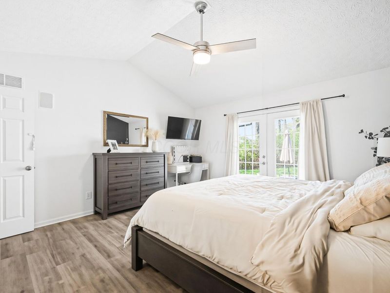 637 Ridenour Road, Columbus, OH 43230 Photo 25