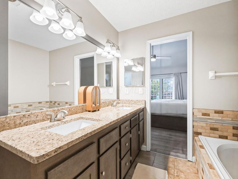 637 Ridenour Road, Columbus, OH 43230 Photo 28