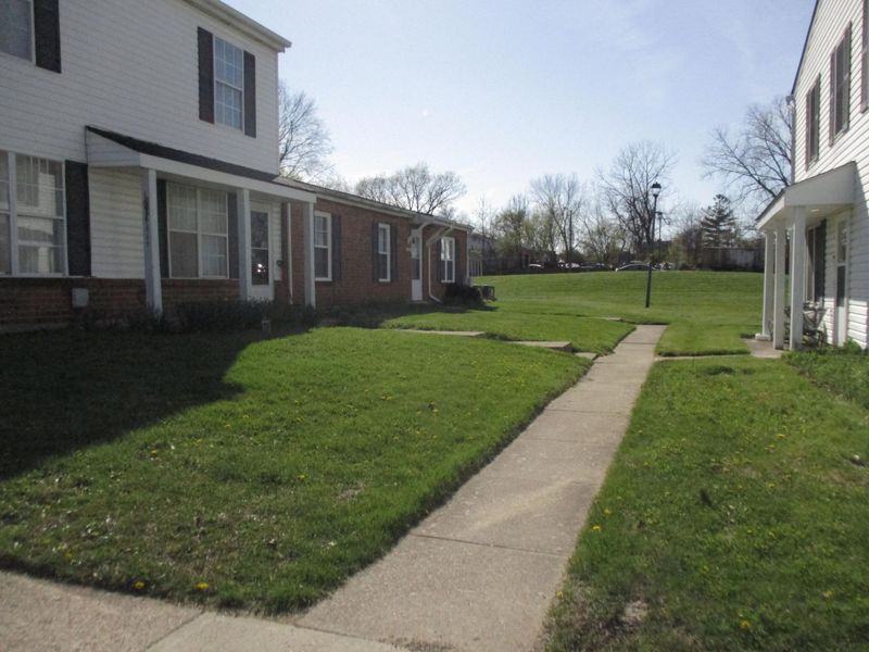 3545 Broadleaf Lane , Columbus, OH 43224 Photo 2