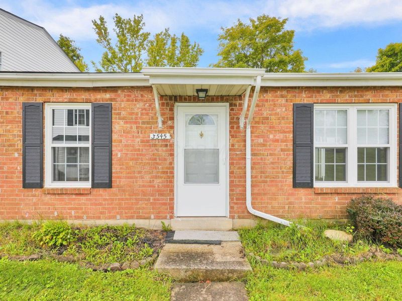 3545 Broadleaf Lane, Columbus, OH 43224 Photo 2