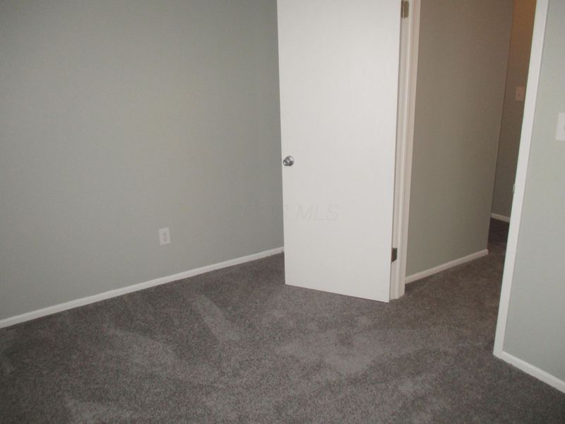 3545 Broadleaf Lane , Columbus, OH 43224 Photo 22