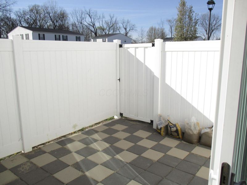 3545 Broadleaf Lane , Columbus, OH 43224 Photo 26