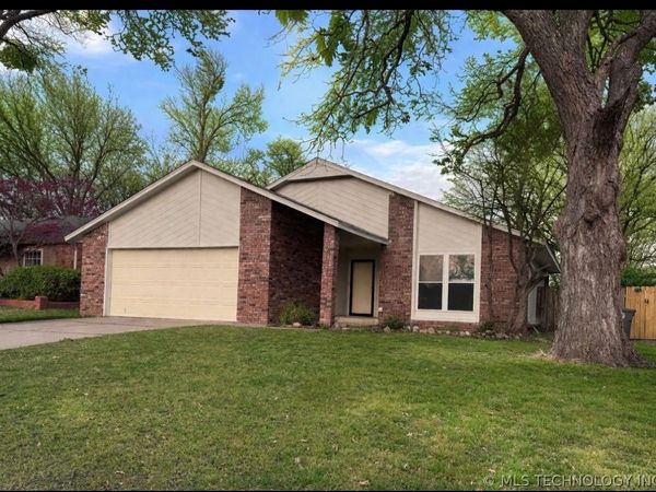 8937 S 77th East Place , Tulsa, OK 74133