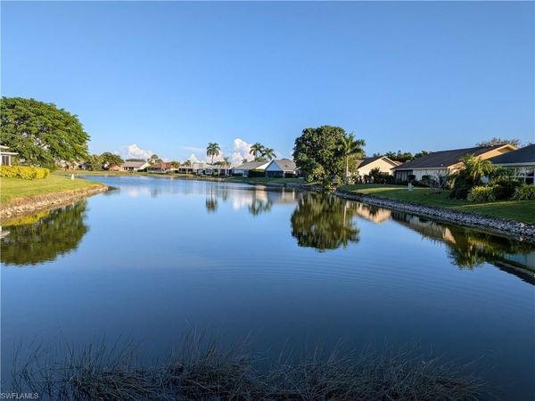 104 Fleur De Lis LN, NAPLES, FL 34112