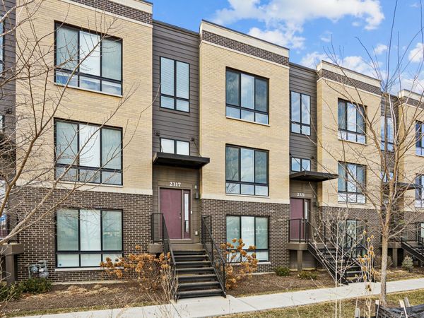 2317 Alumni Drive , Schaumburg, IL 60173