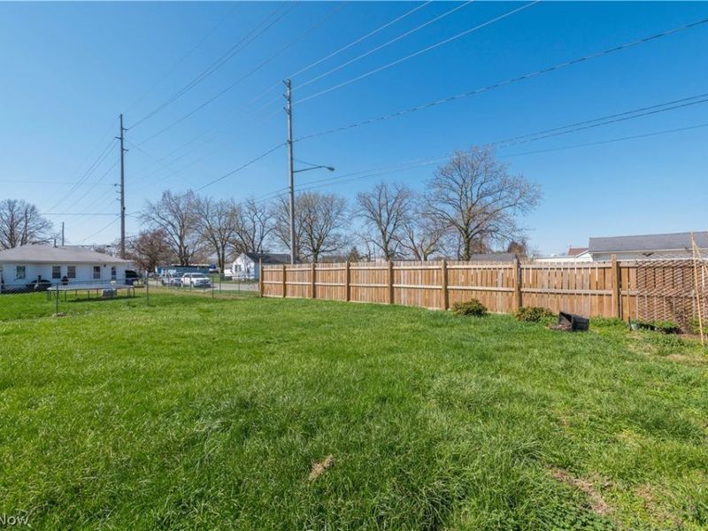 906 E Farwell Street, Sandusky, OH 44870 Photo 30