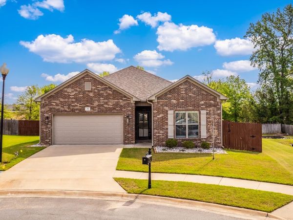 122 Lydia Drive, Maumelle, AR 72113