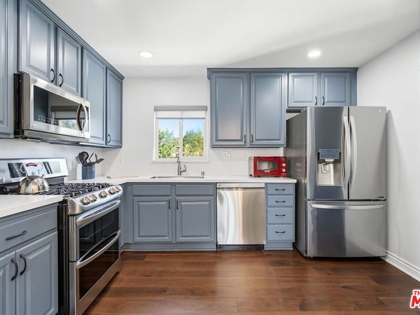 4466 Coldwater Canyon Avenue, Unit 205, Studio City, CA 91604