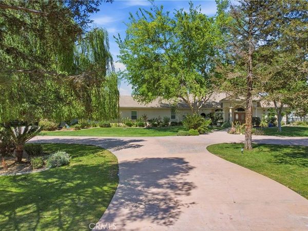 1148 Basta, Bakersfield, CA 93308