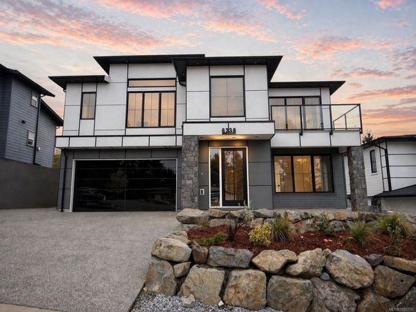 6238 Highwood Dr , Duncan, BC V9L 0H5