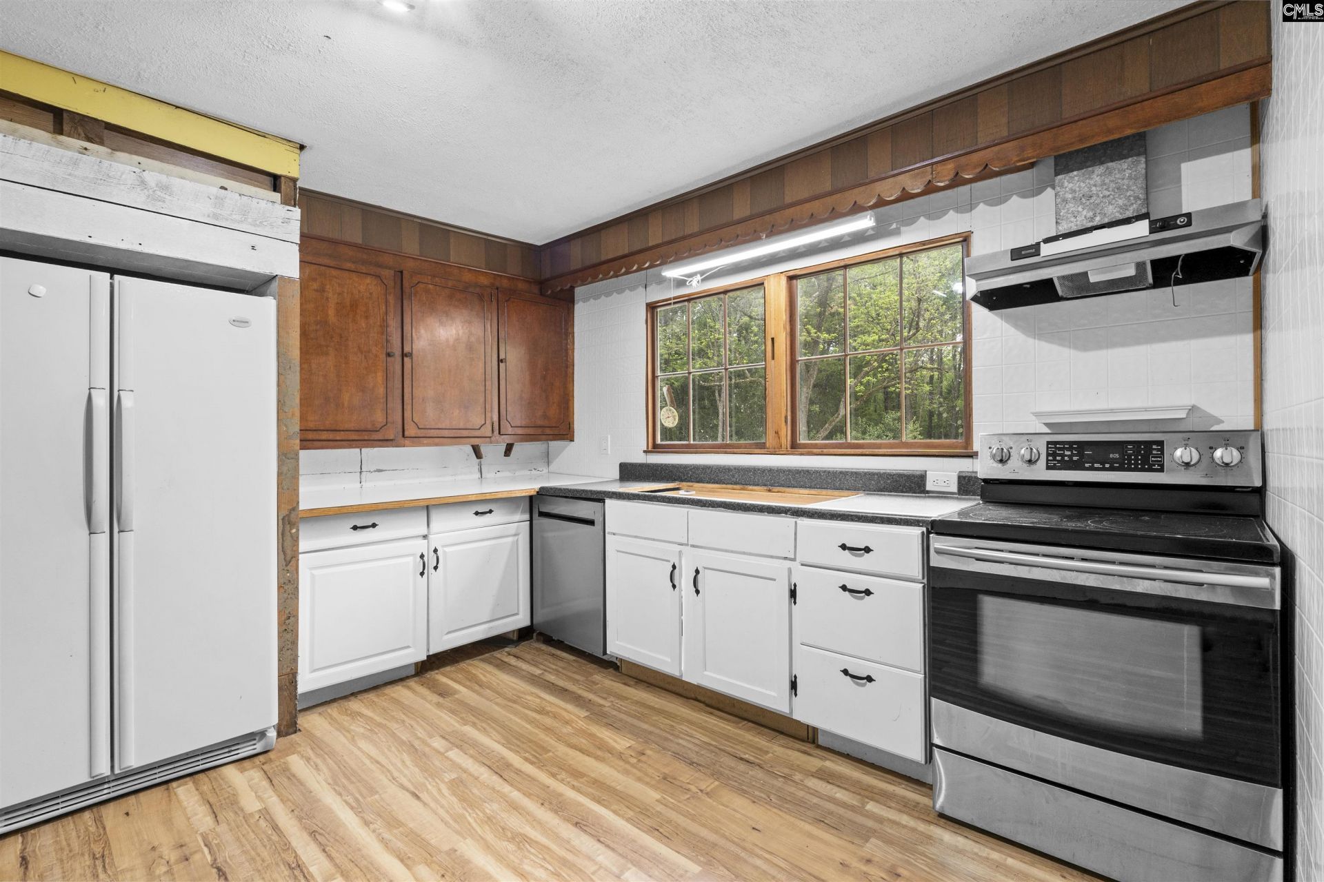 1941 Cedar Springs Road Photo 11