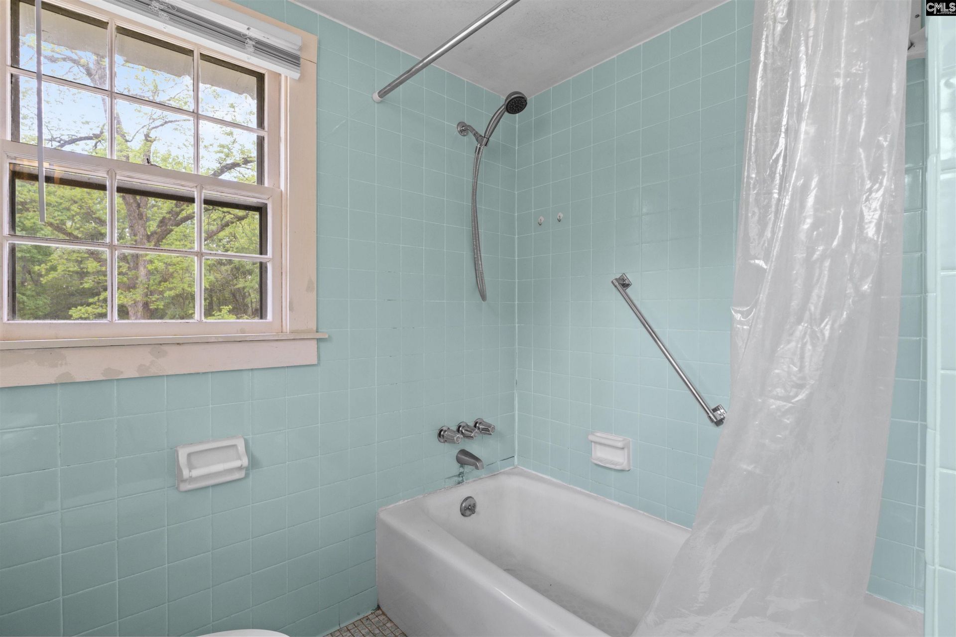 1941 Cedar Springs Road Photo 16