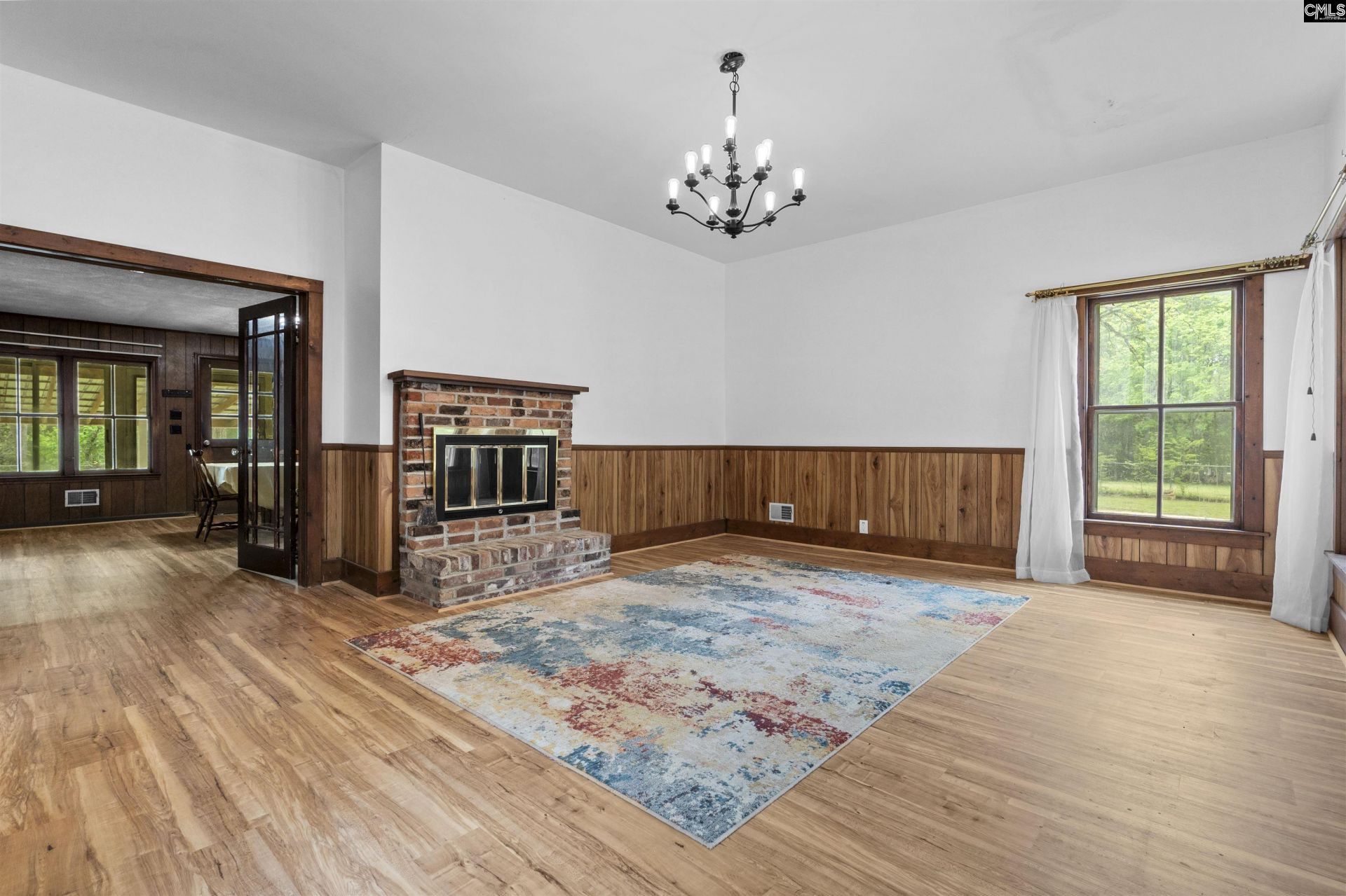 1941 Cedar Springs Road Photo 5