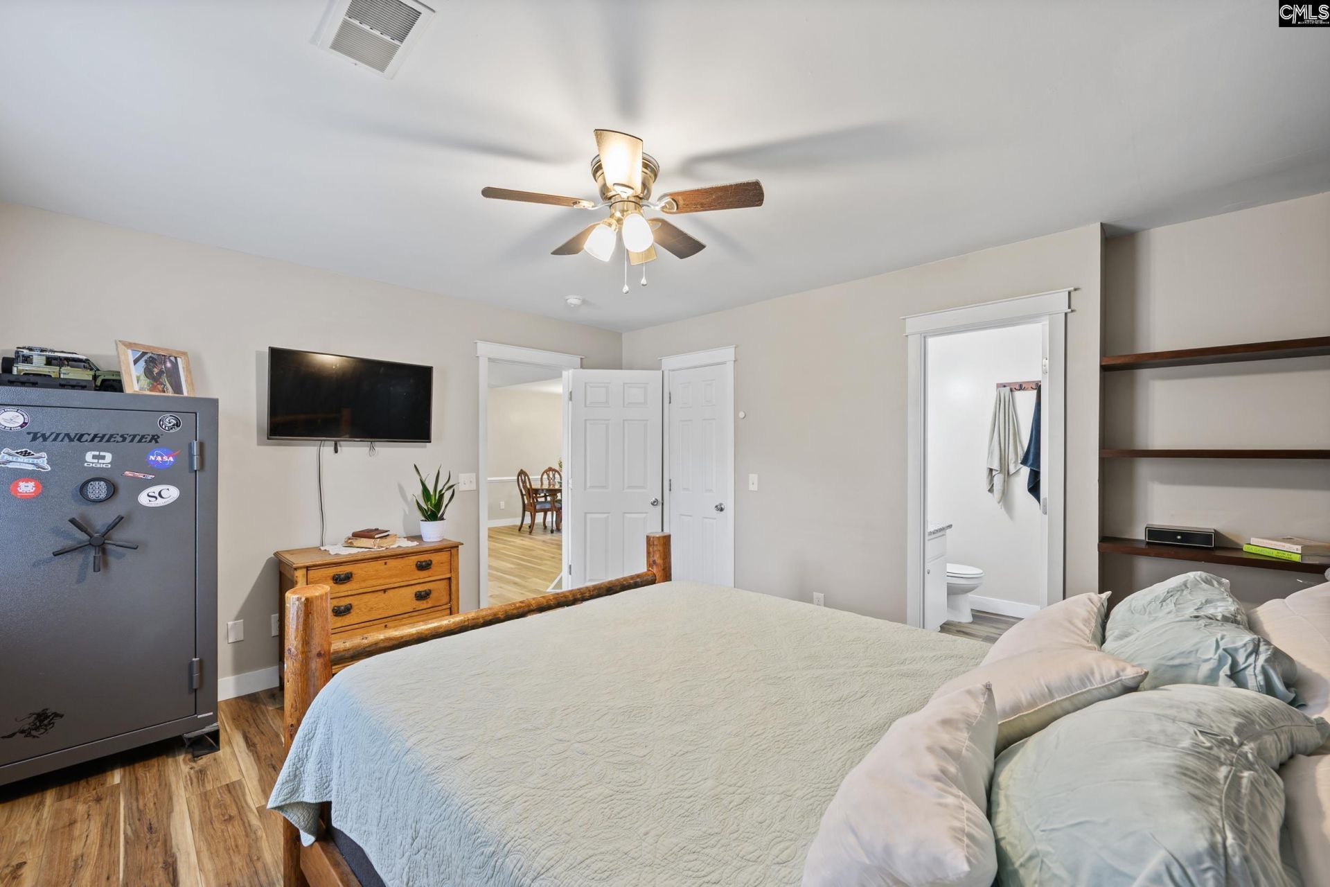 908 Watts Hill Road  Photo 16