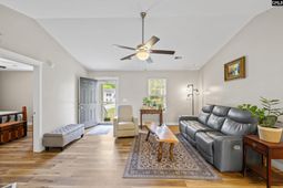 908 Watts Hill Road photo 4