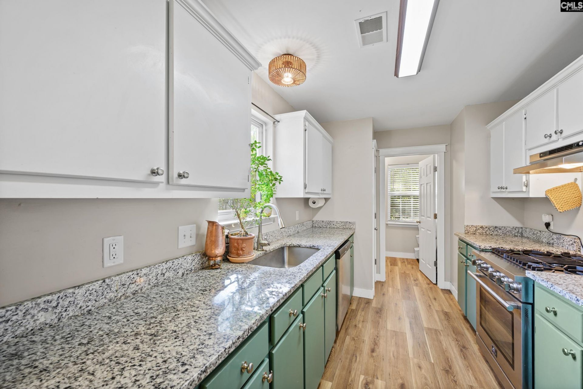 908 Watts Hill Road Photo 8