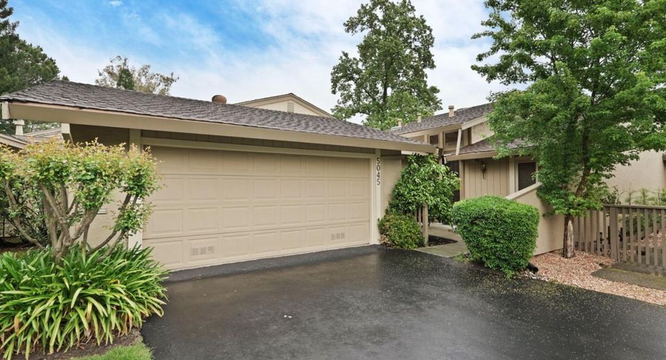 5045 Village Oaks Dr, Rocklin, CA 95677 Photo