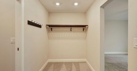 5045 Village Oaks Dr, Rocklin, CA 95677 Photo