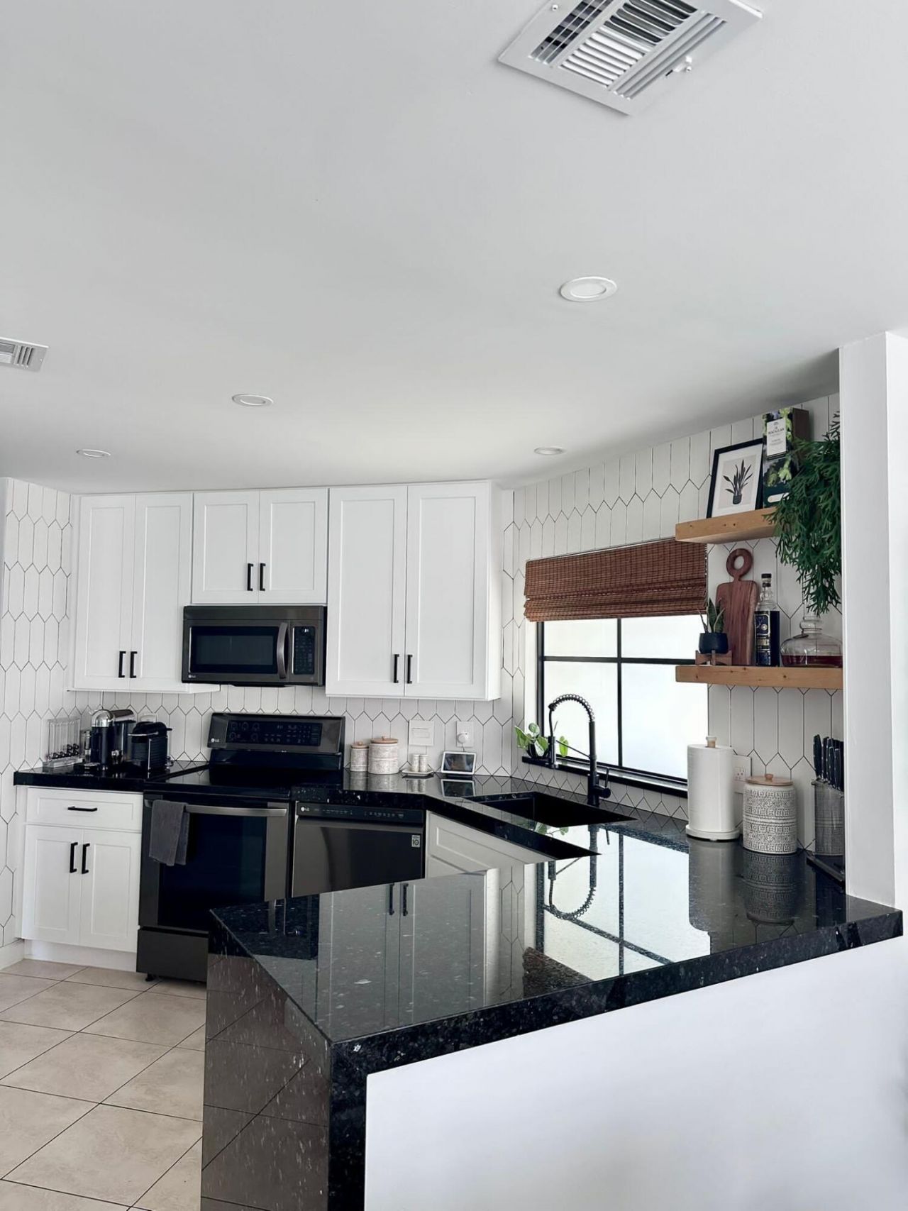 132 Weybridge Circle, Royal Palm Beach, FL 33411 Photo