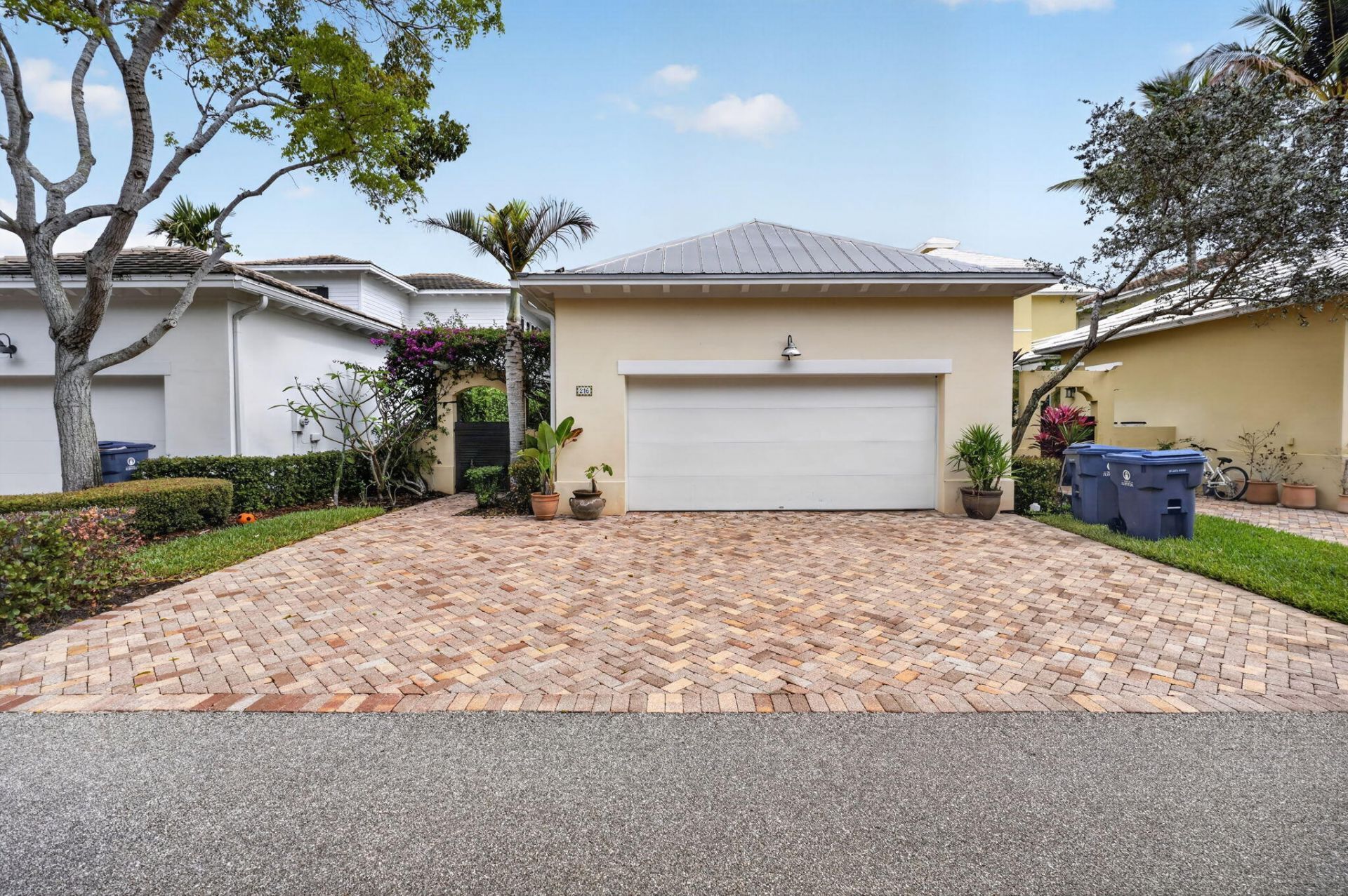 216 W Bay Cedar Circle, Jupiter, FL 33458 Photo