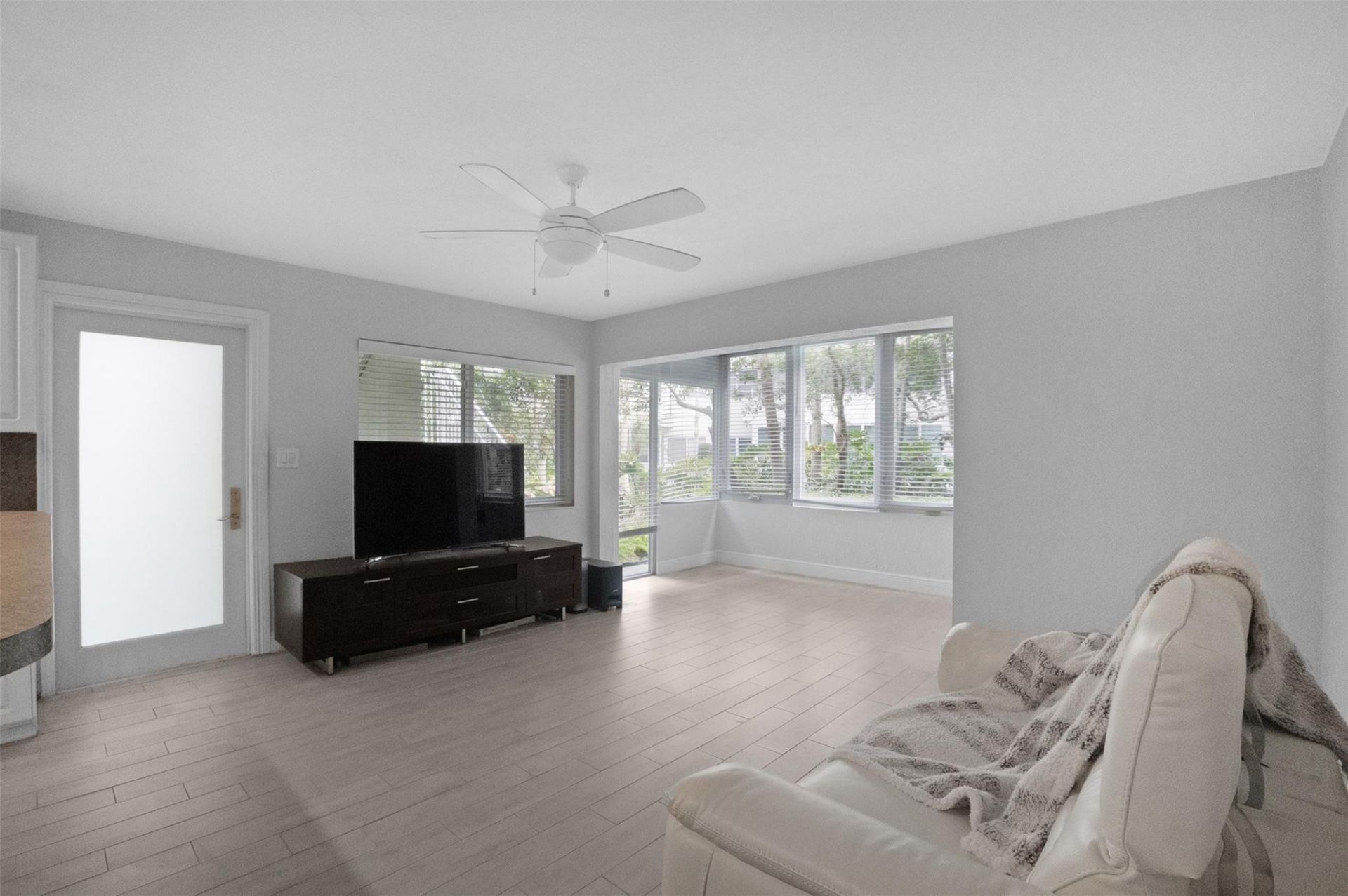 1000 SE 4th Street, Unit 127, Fort Lauderdale, FL 33301 Photo