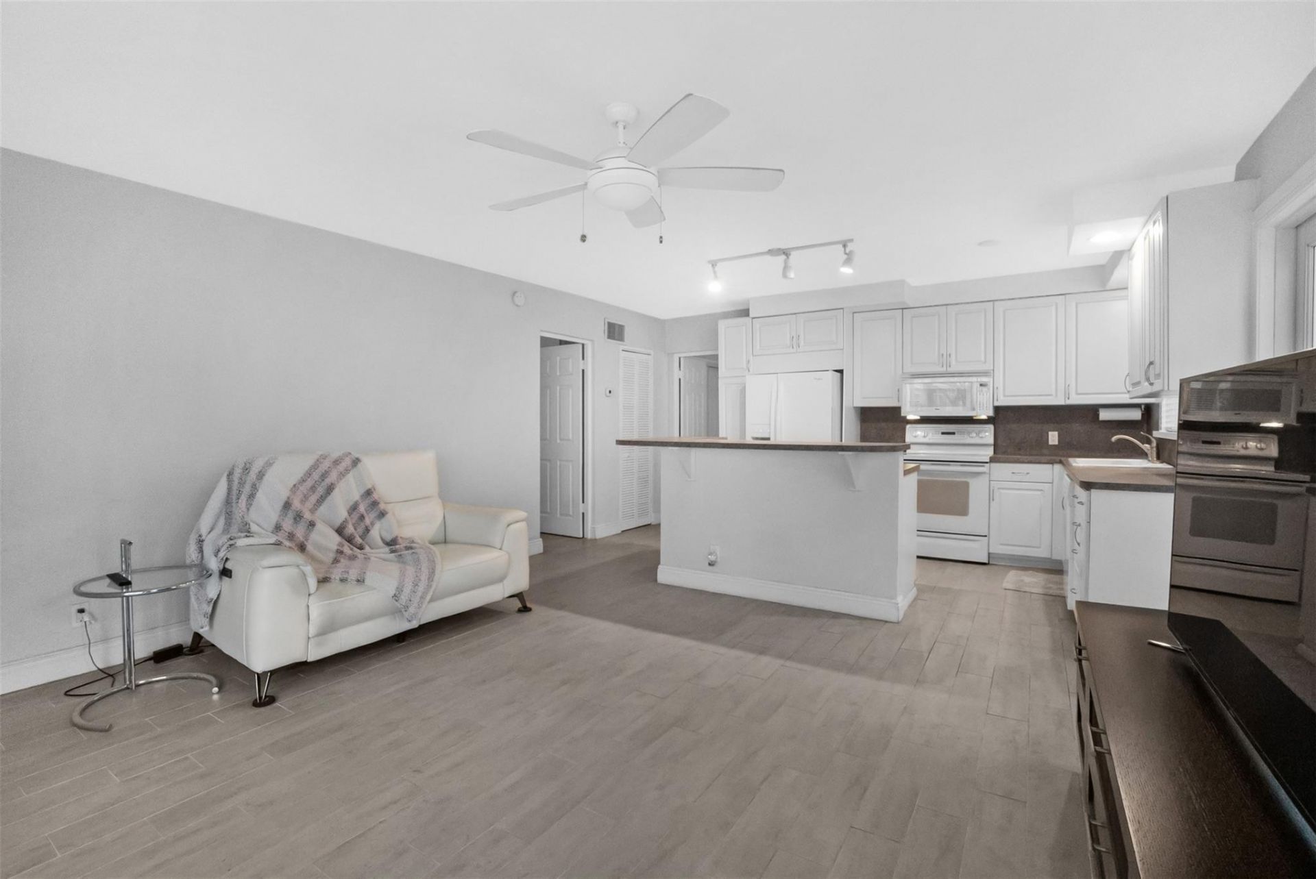 1000 SE 4th Street, Unit 127, Fort Lauderdale, FL 33301 Photo