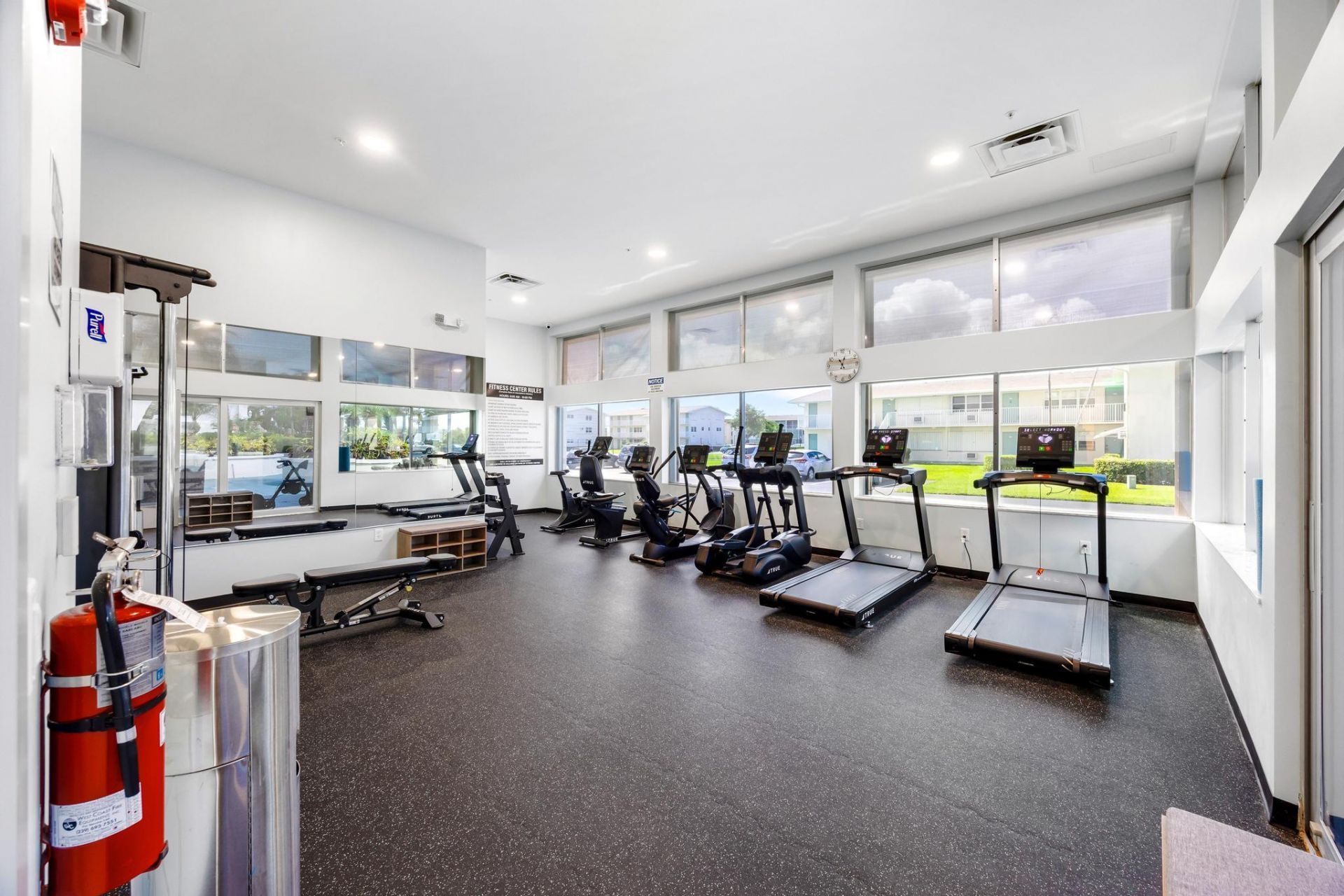 480 Horizons W, Unit 207, Boynton Beach, FL 33435 Photo