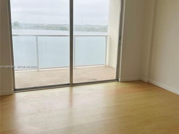 1301 NE Miami Gardens Dr, Unit 724W, Miami, FL 33179