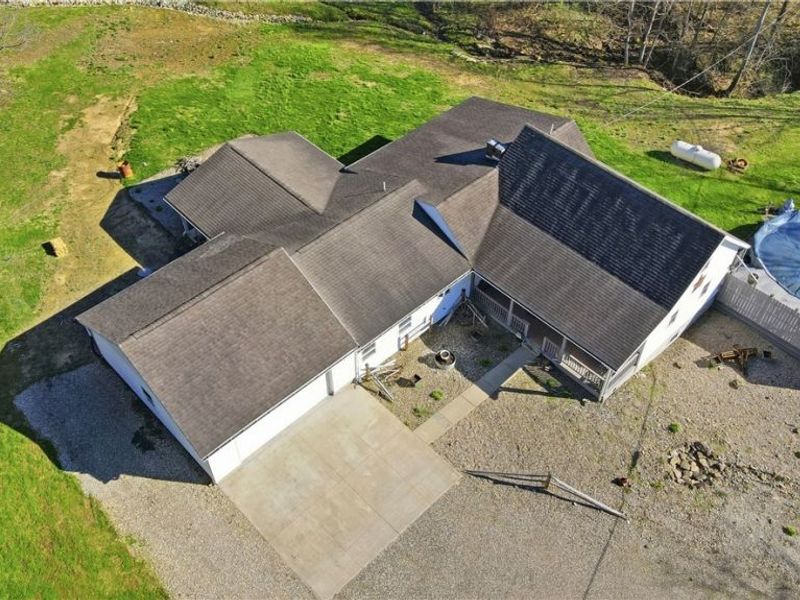 65892 Endley Road, Cambridge, OH 43725 Photo 12