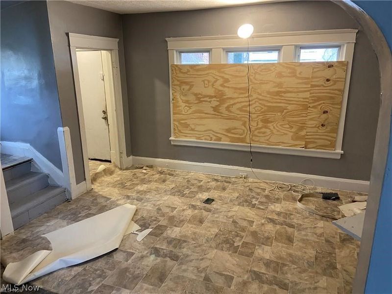 567 E 128th Street, Cleveland, OH 44108 Photo 6