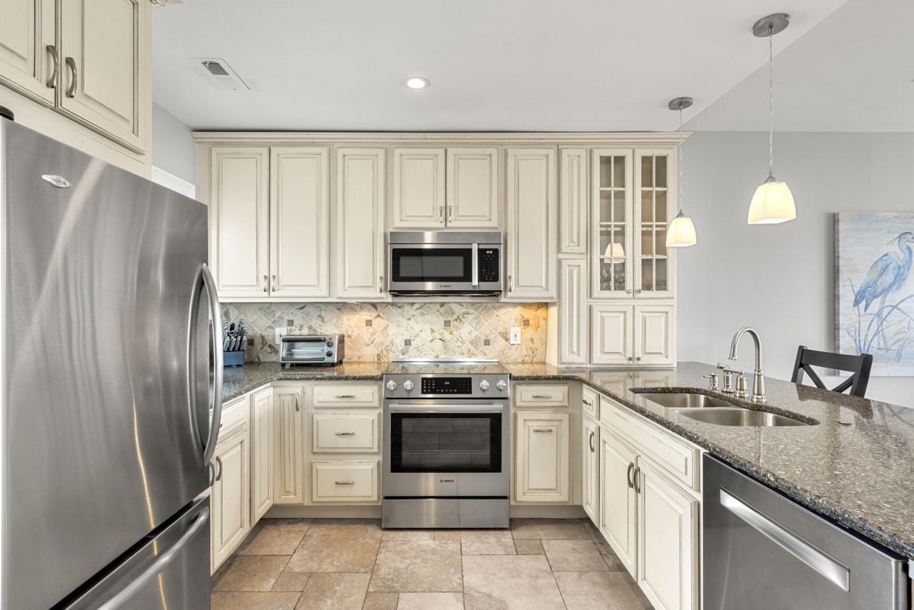 5131 Sea Forest Drive Photo 11