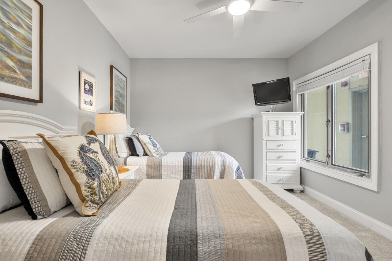 5131 Sea Forest Drive Photo 28