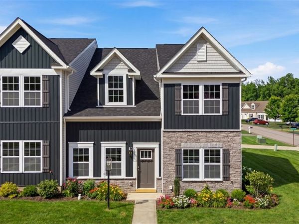 101 Blue Bird Ln, Sarver, PA 16055