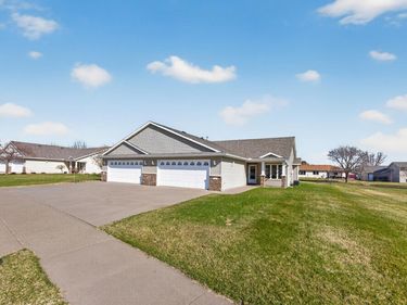 723 14th Street E, Wabasha, MN 55981