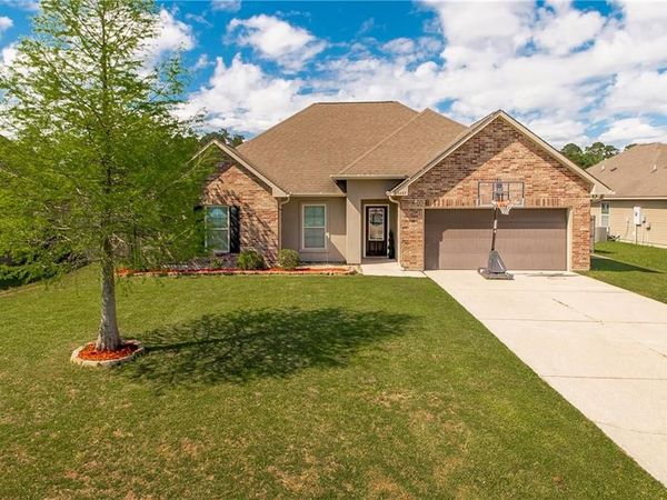 28457 PLUM Street, Ponchatoula, LA 70454