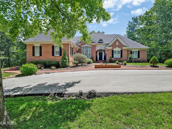 111 Charity Lane, Jamestown, TN 38556