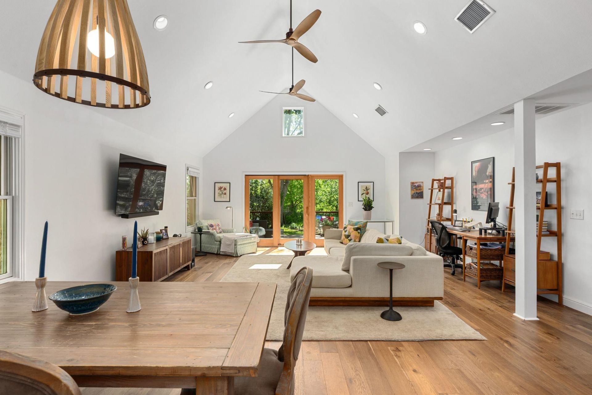 6103 Bull Creek Rd, Austin, TX 78757 Main Photo