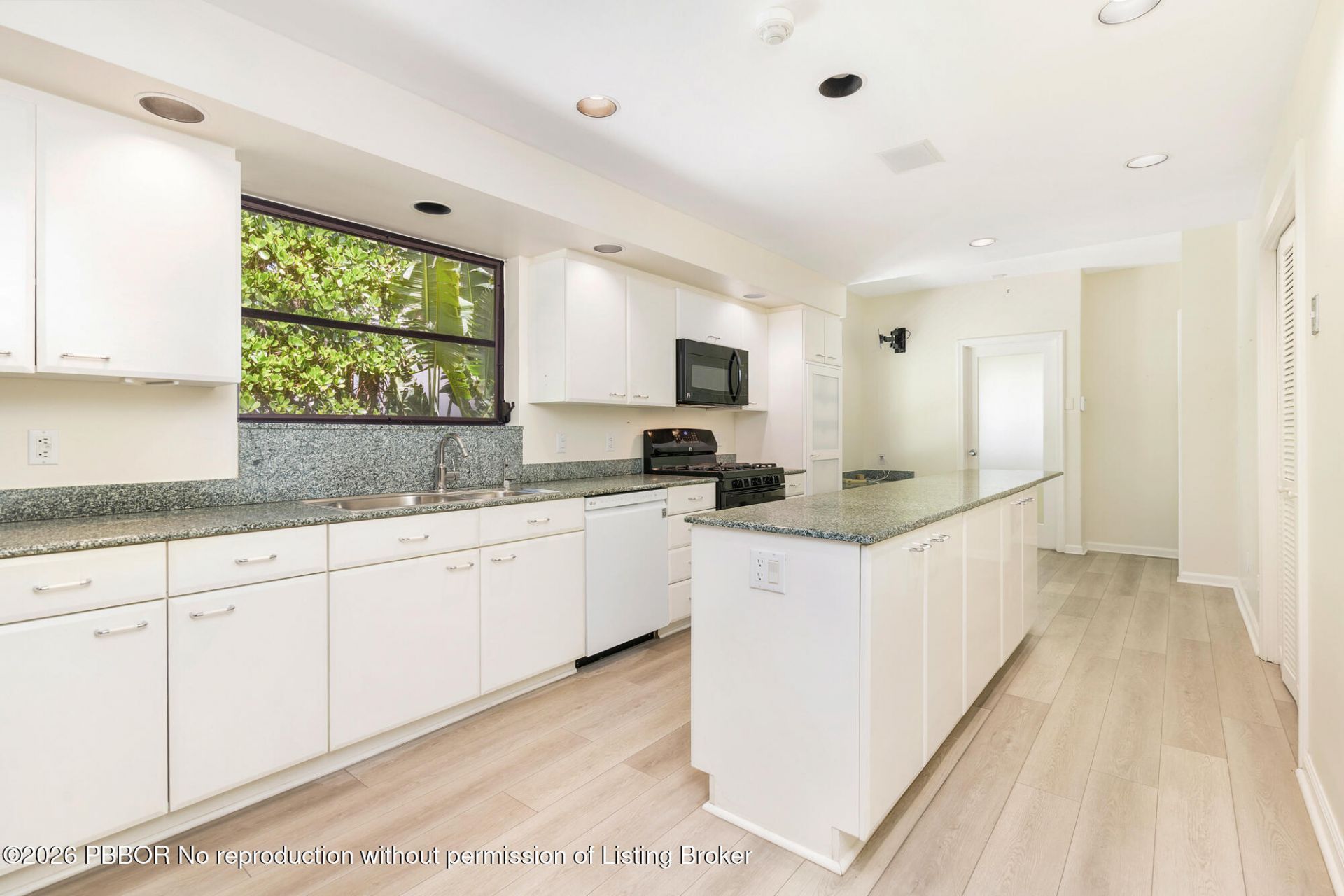 575 N Lake Way, Palm Beach, FL 33480 Photo