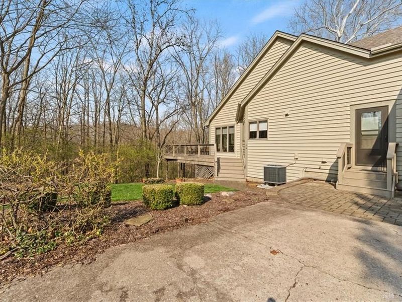 8289 Rhine Way, Centerville, OH 45458 Photo 10