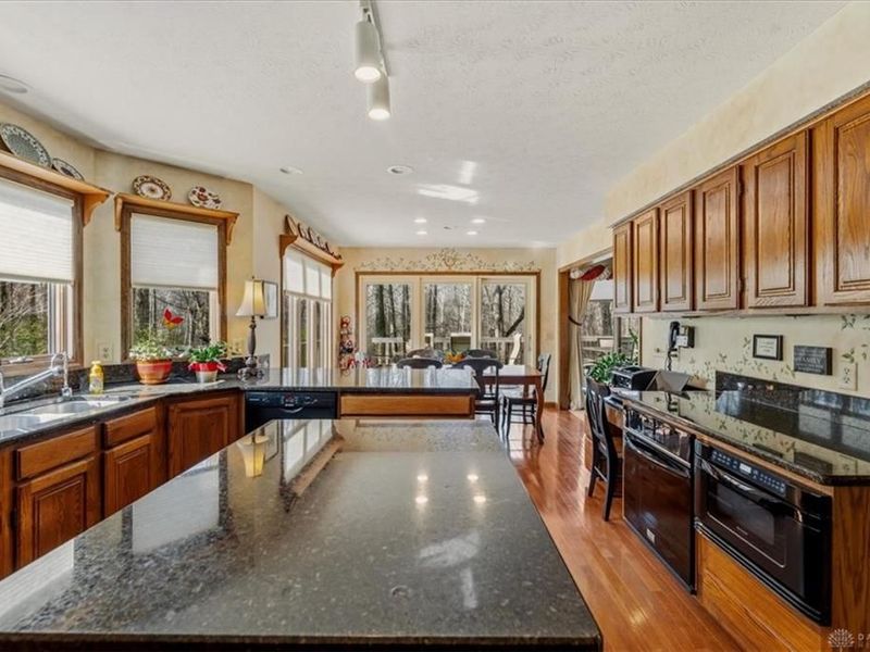 8289 Rhine Way, Centerville, OH 45458 Photo 57