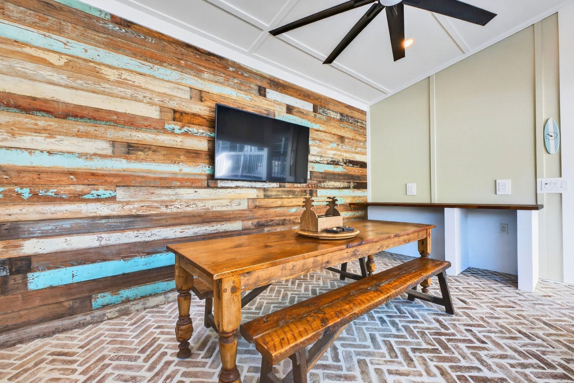 302 65th Ave. N Photo 65