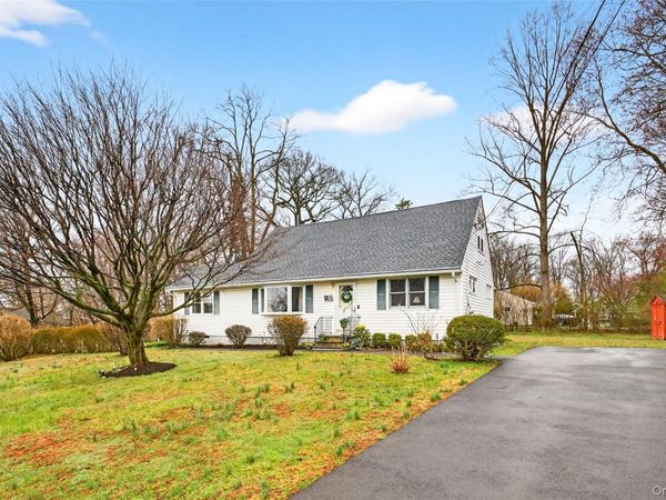 107 Whittier Drive , Thornwood, NY 10594