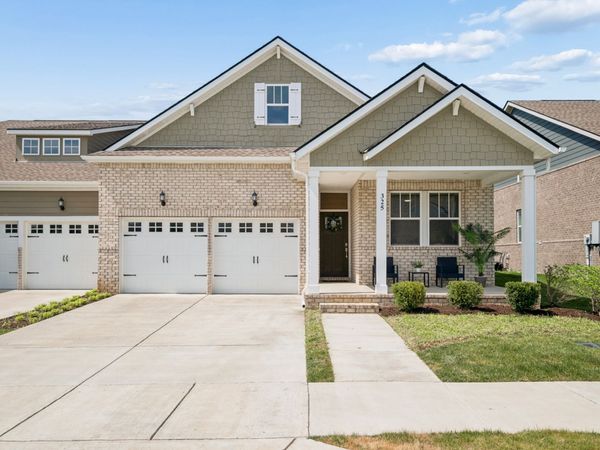 325 Gingerwood Ln , Hendersonville, TN 37075