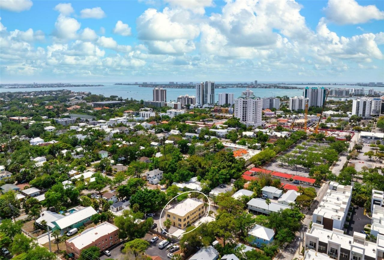 325 Ohio Place, Unit 3, Sarasota, FL 34236 Photo